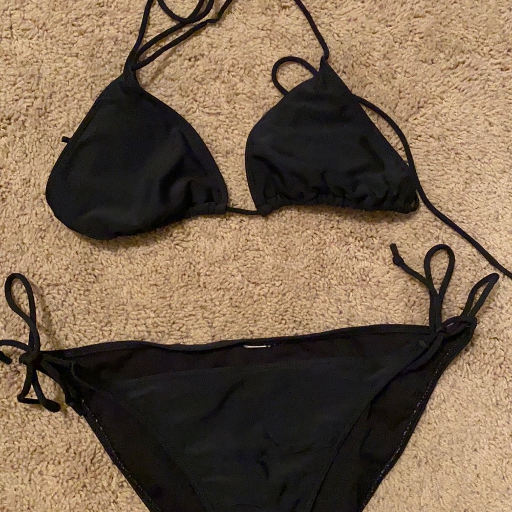 Black Bikini
